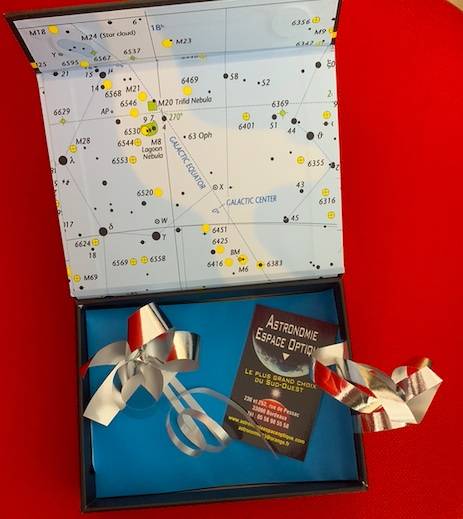 Astronomie Espace Optique vous propose des cadeaux sur mesure (carte cadeau avec coffret)